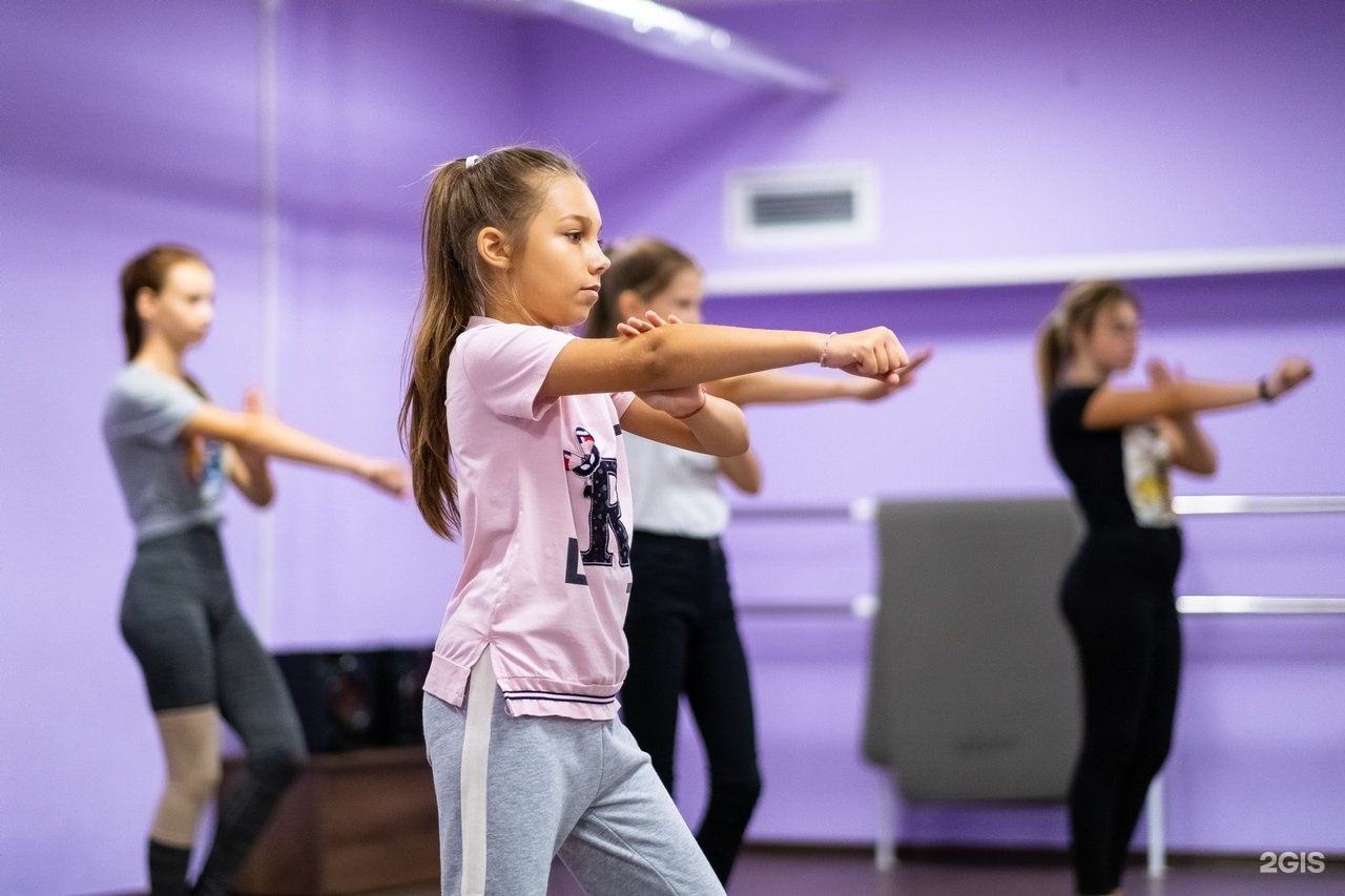 Школа танцев для детей. Танцевальные студии Барнаул. Точка танцы Барнаул. Школа танцев барнаул