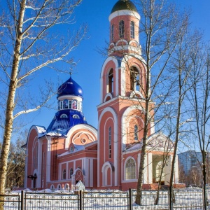 Фото от владельца Церковь святых первоверховных апостолов Петра и Павла