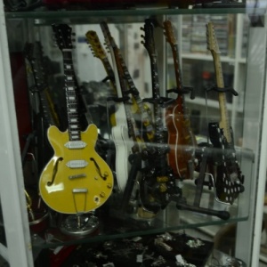 Фото от владельца Музыкальный Транзит, магазин музыкальных инструментов и рок атрибутики