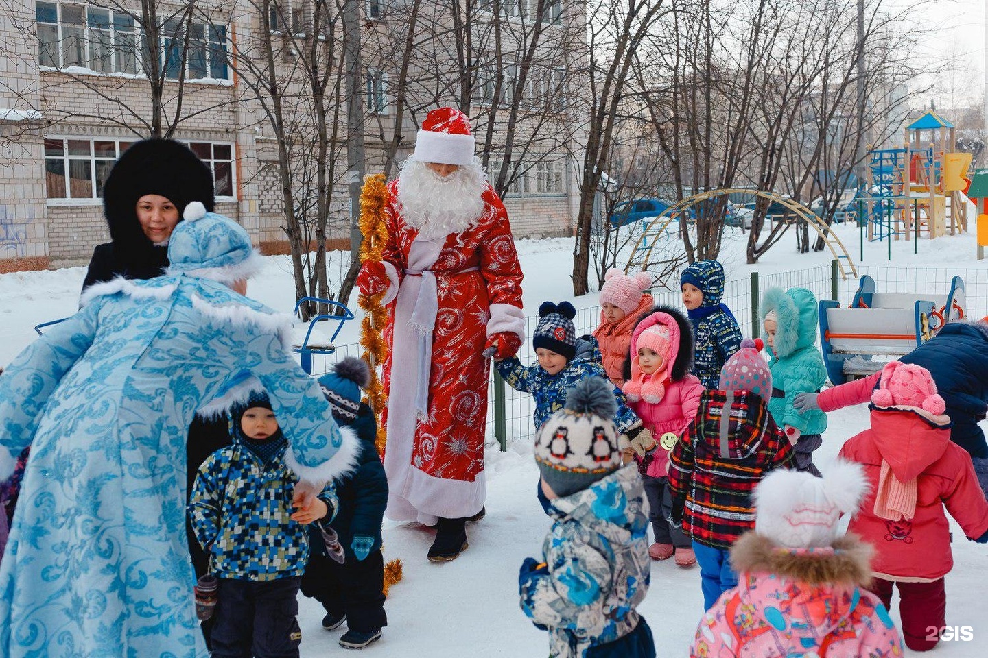 Киров ребенок на улице