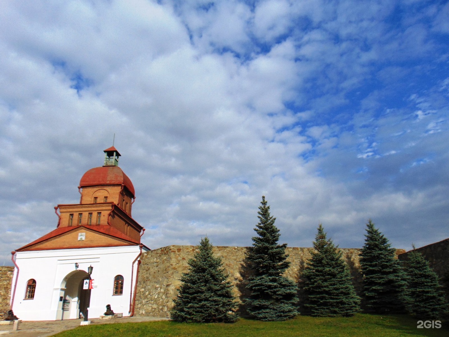 Крепость в новокузнецке фото