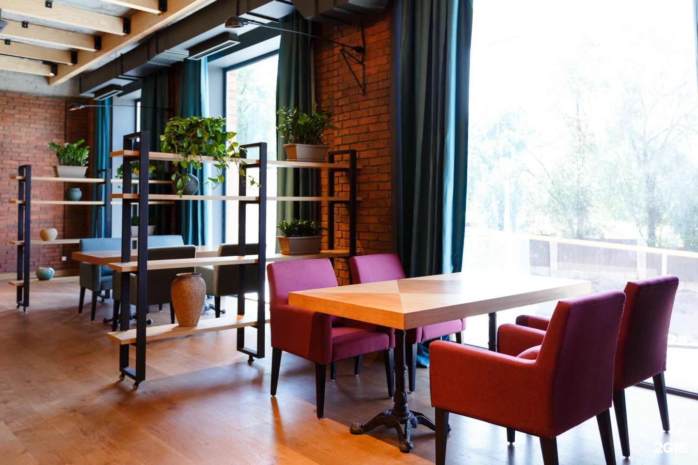 Eleven Hotel & Hall