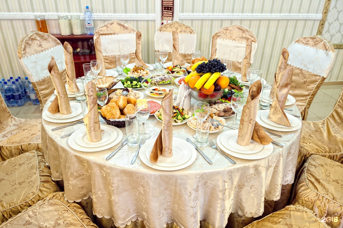 Казахский свадебный стол