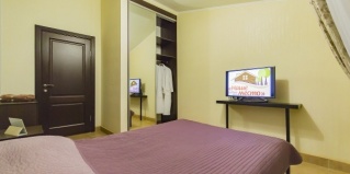 Екатеринбург: Гостевой дом Наше место