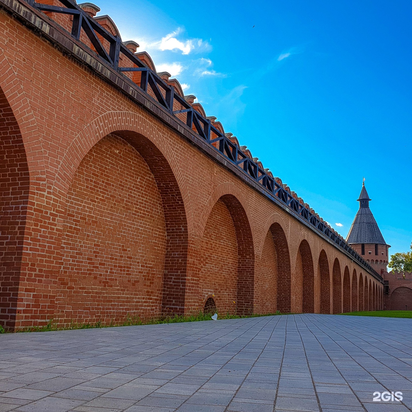 тула кремль стена. тула кремль стена. стена тульского кремля. стены тульского кремля. стена тульского кремля.