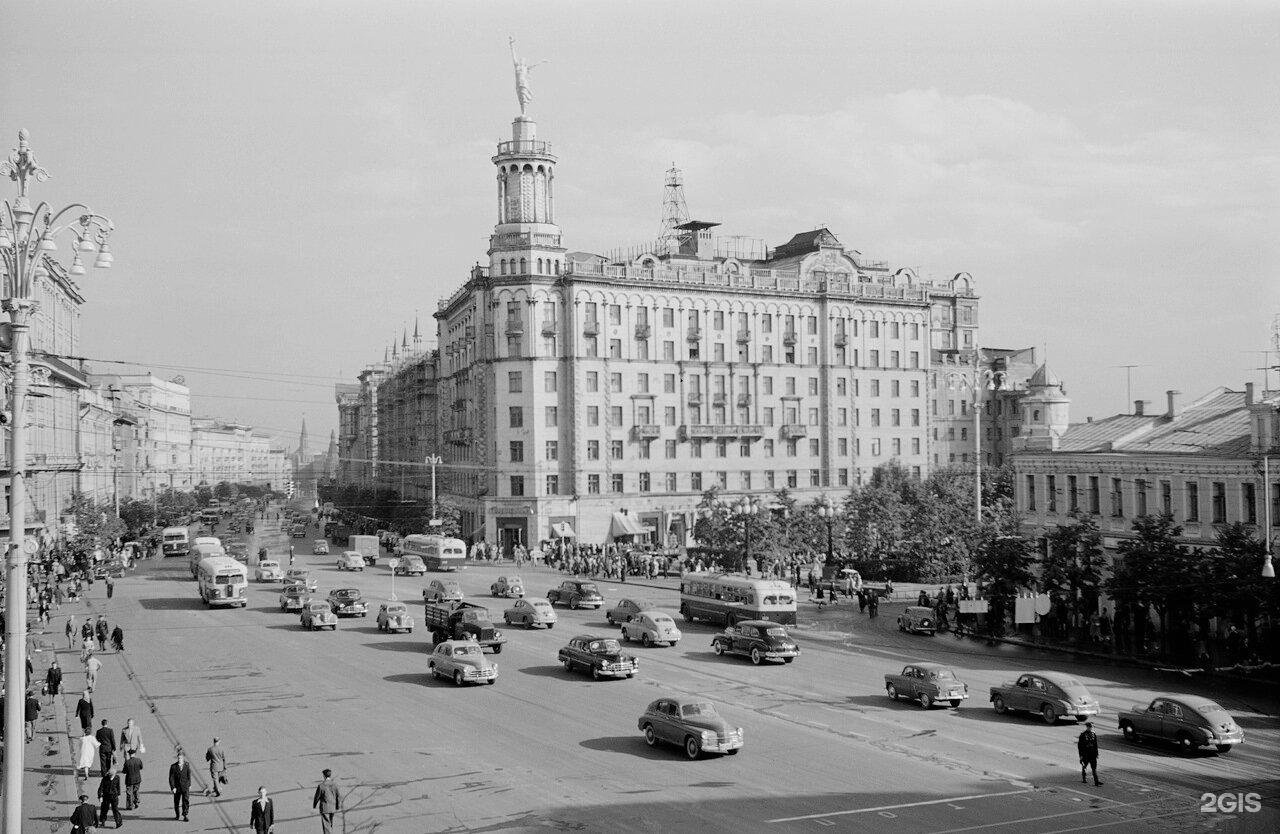 Пушкинская площадь 1950