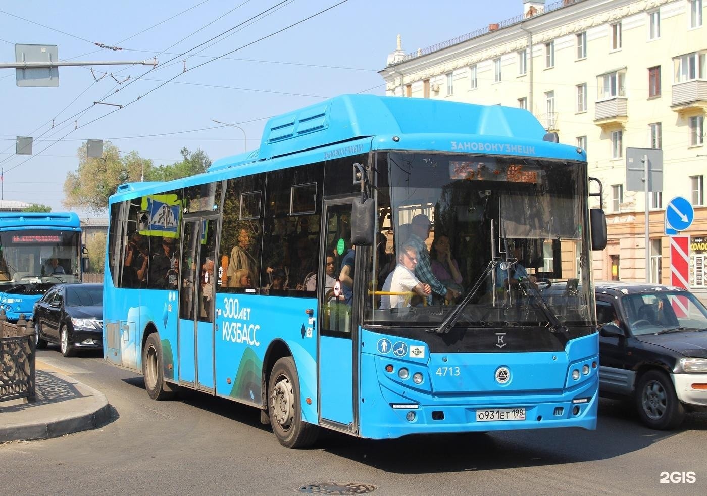 Автобус 345 калининград большаково. КАВЗ 4270. Маршрутка 345. Белые автобусы 345 Новокузнецк.