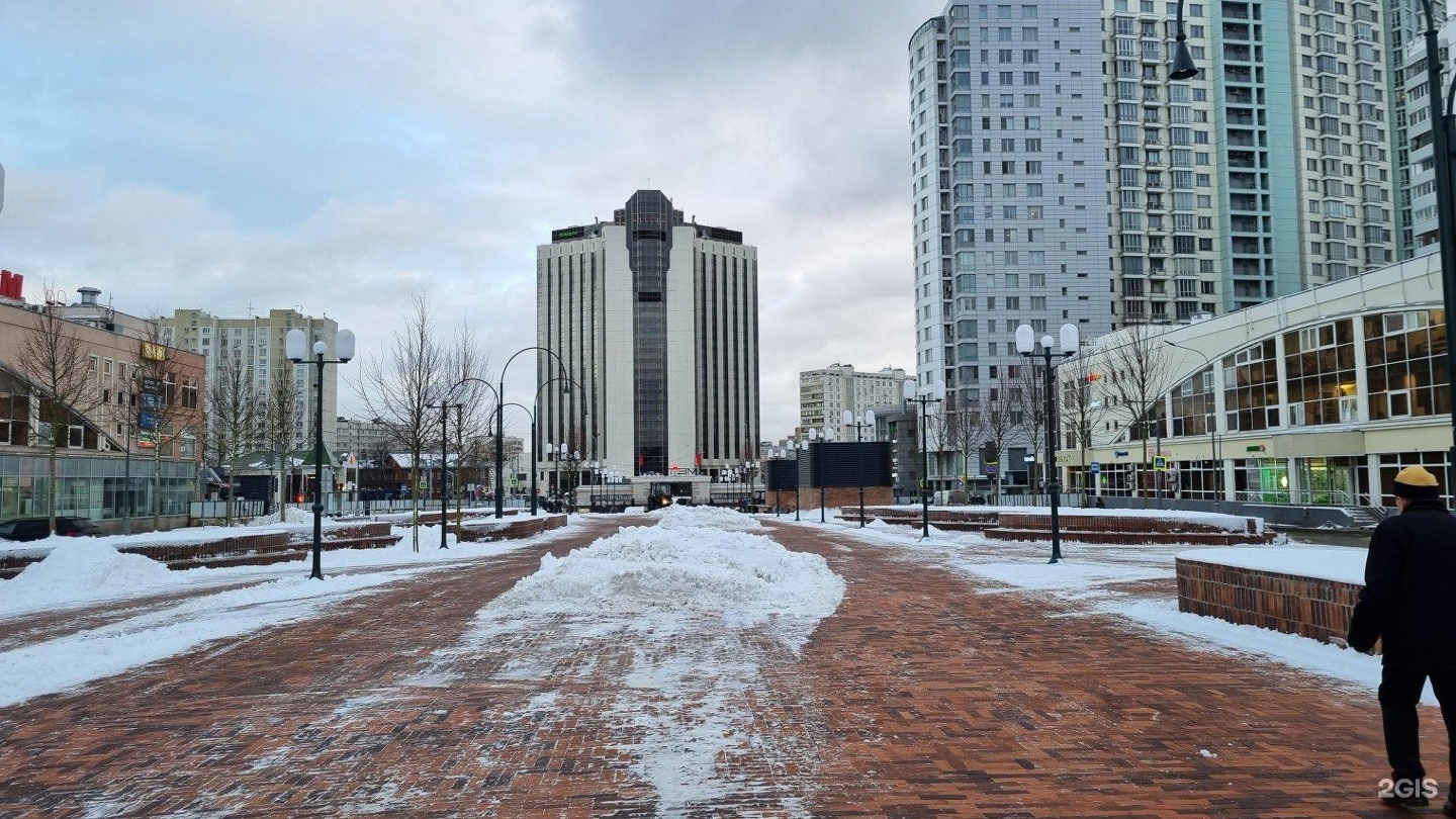 Сокольническая площадь храм