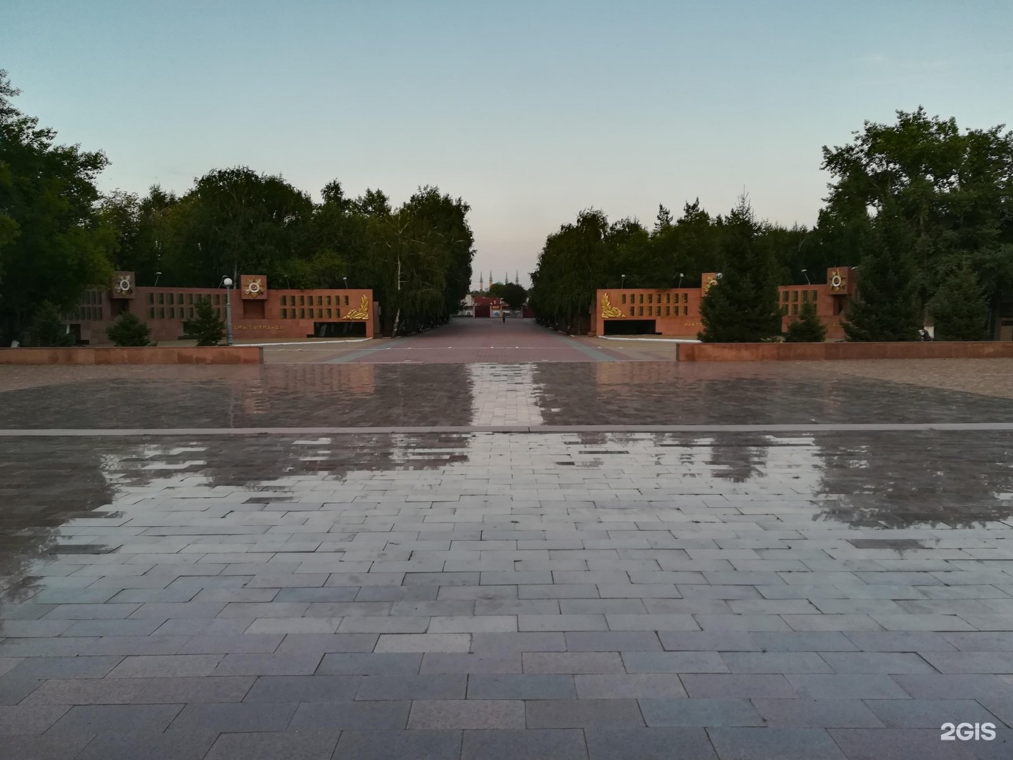 обелиск славы в павлодаре. обелиск славы в павлодаре. площадь павлодара. павлодар площадь победы павлодар. обелиск славы экибастуз.