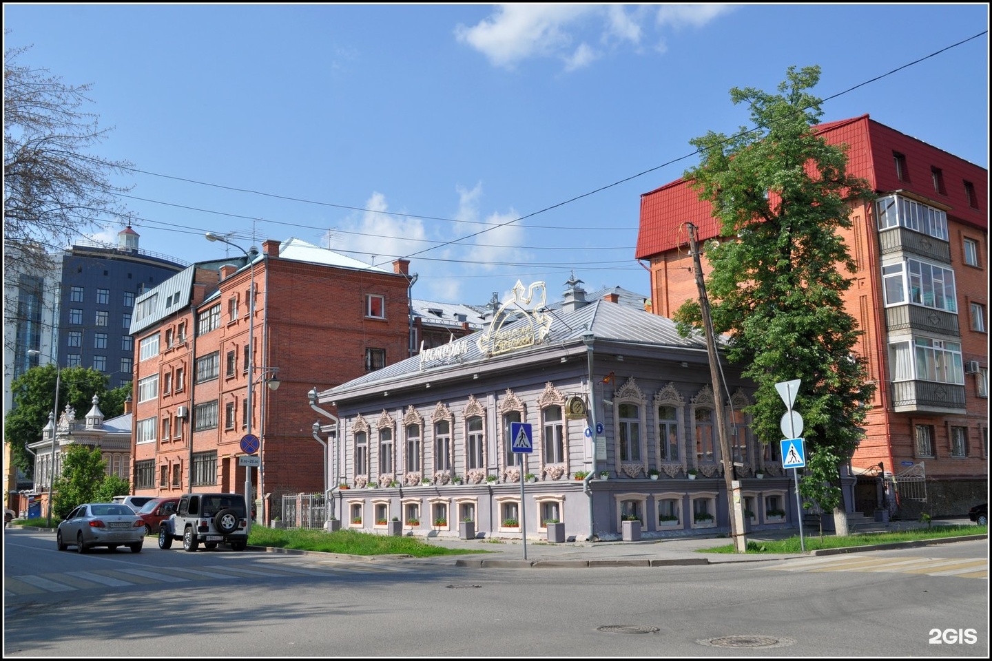 Республики 24. Семакова 9 Тюмень. Семакова 10 Тюмень. Тюмень улица Республики Семакова. Тюмень улица Семакова 18.