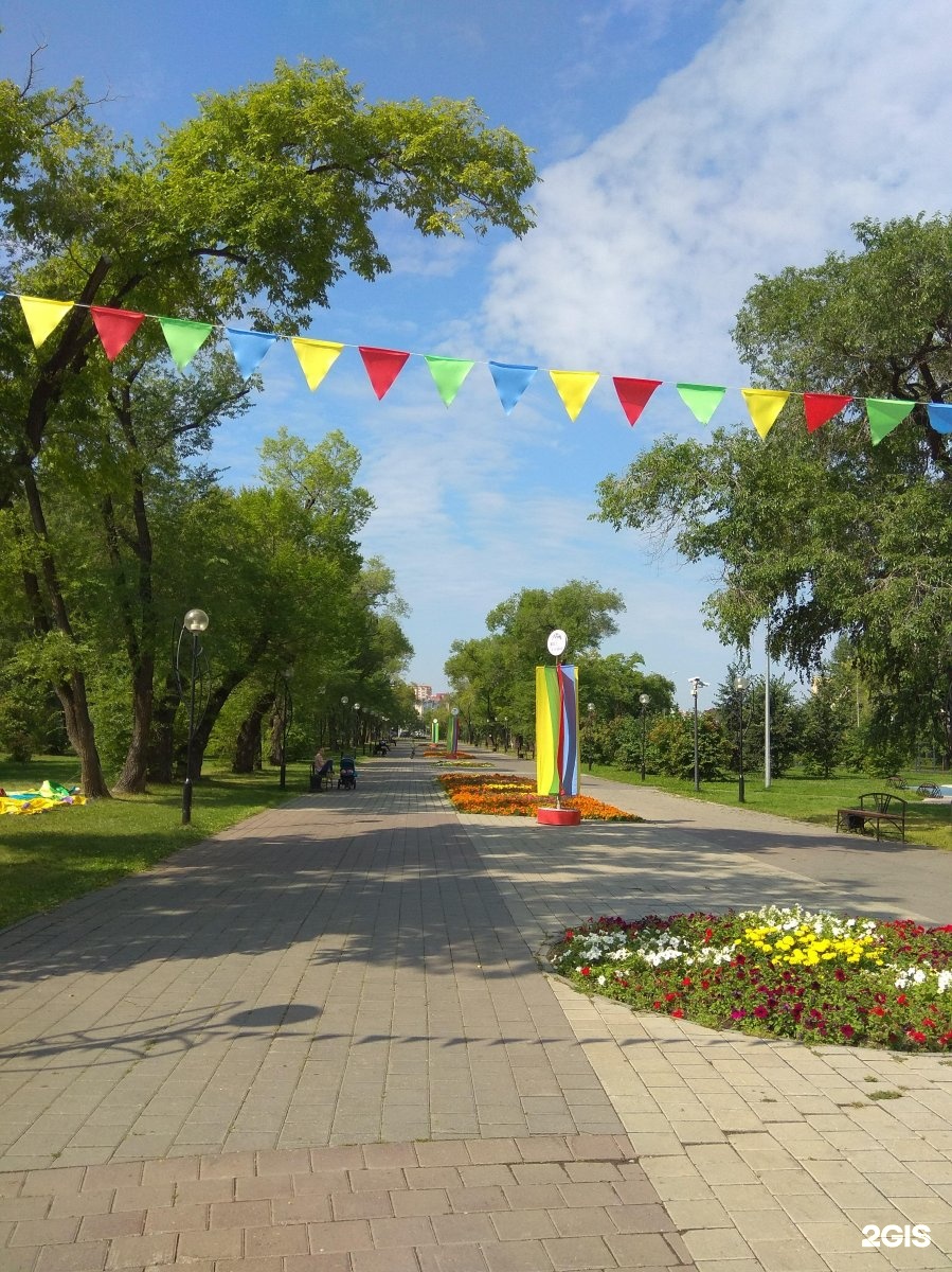 Парки тюмени. Комсомольский парк Тюмень. Комсомольский сквер. Скверы Тюмени. Комсомольский сквер Тюмень площадь.