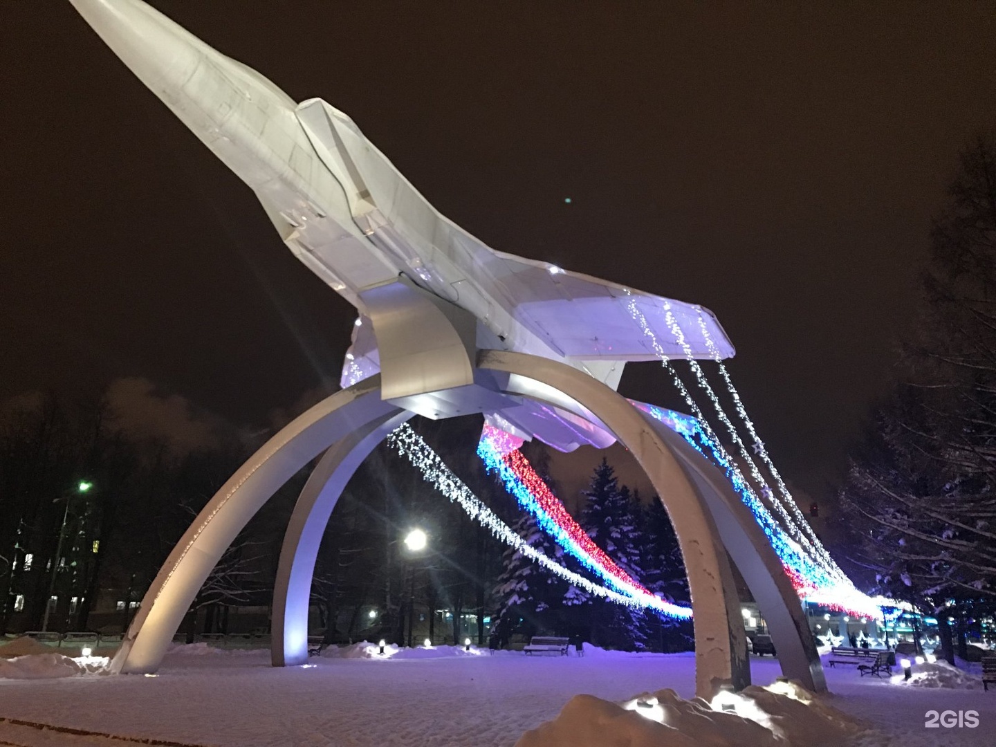 Авиа пермь. Памятник миг на взлете в Перми. Памятник самолёт миг31 Пермь. Памятник миг 31 в Перми. Монумент миг на взлете Пермь Архитектор.