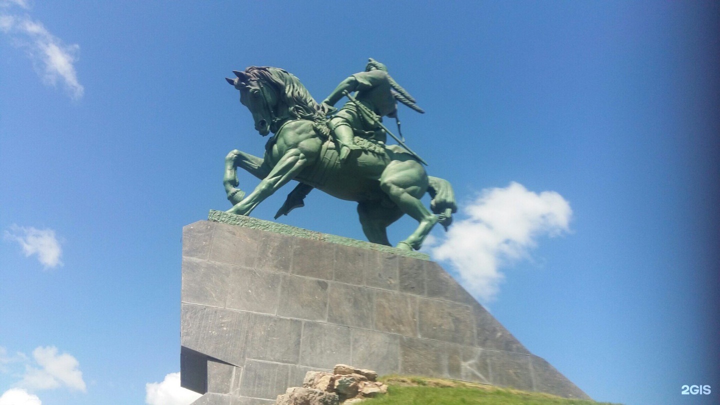 Площадь Салавата Юлаева. Площадь Салавата Юлаева в Уфе. Салават Юлаев памятник в Уфе. Памятник Салавату Юлаеву.