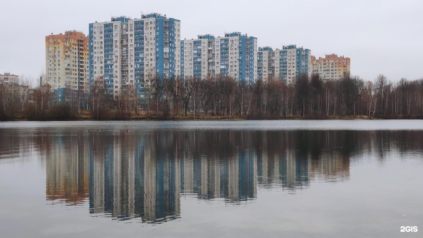Водный мир автозаводский район. Водный мир нижний новгород автозаводский район. Водный мир нижний новгород. Парковое озеро, нижний новгород. Микрорайон водный мир нижний новгород фото.