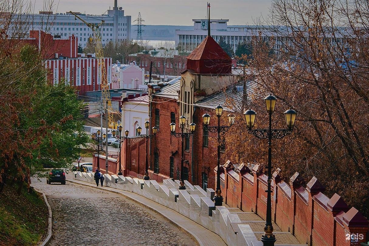 Время в томске сейчас. Томск ул. Бакунина. Улица Бакунина Томск брусчатка. Улица Бакунина Томск весной. Улица Бакунина Томск фото.