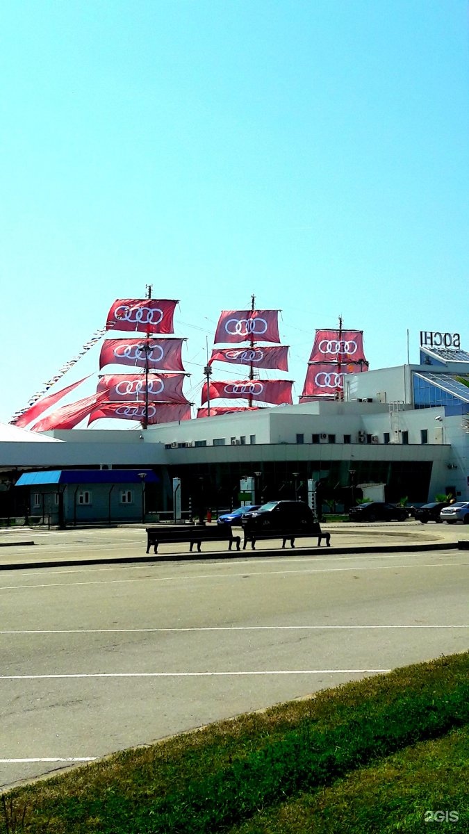 Сочи круизная 4. Сочи круизная 4. Новый морской вокзал сочи. Сочи морпорт и круизный лайнер. Круизная гавань сочи.