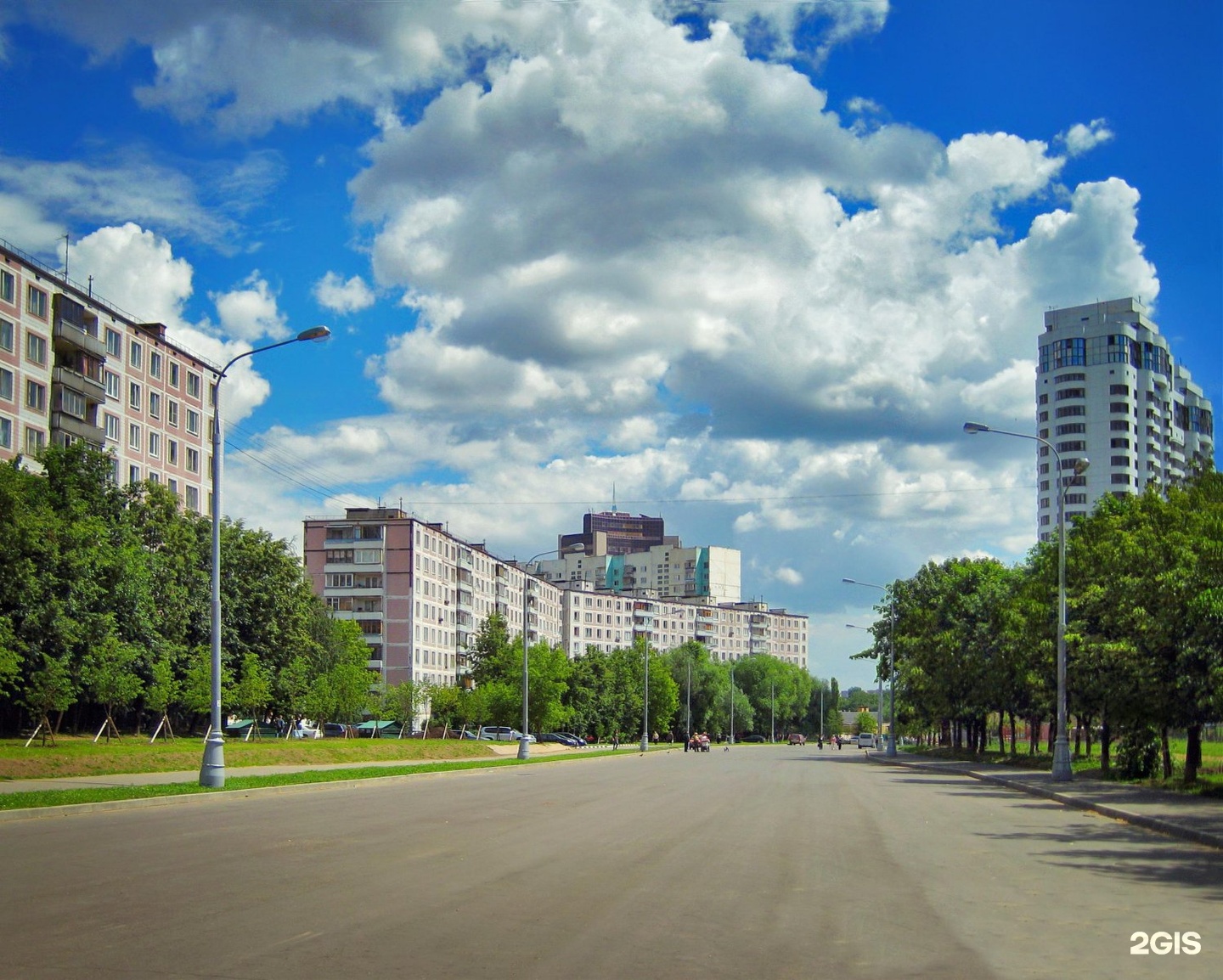 Нагорная улица в москве
