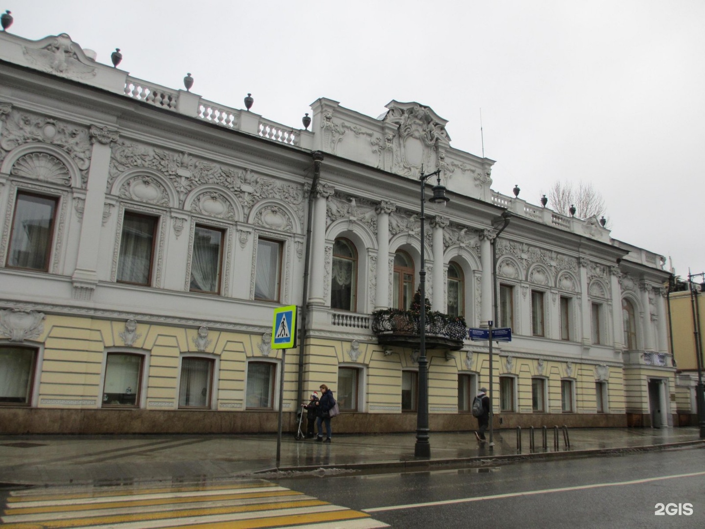 Пречистенка 17. Штаб Московского военного округа Пречистенка.