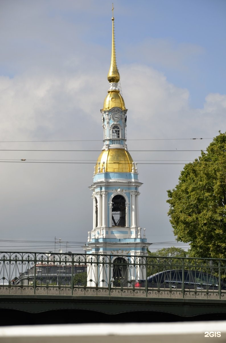 Колокольня Петропавловского собора в Санкт Петербурге