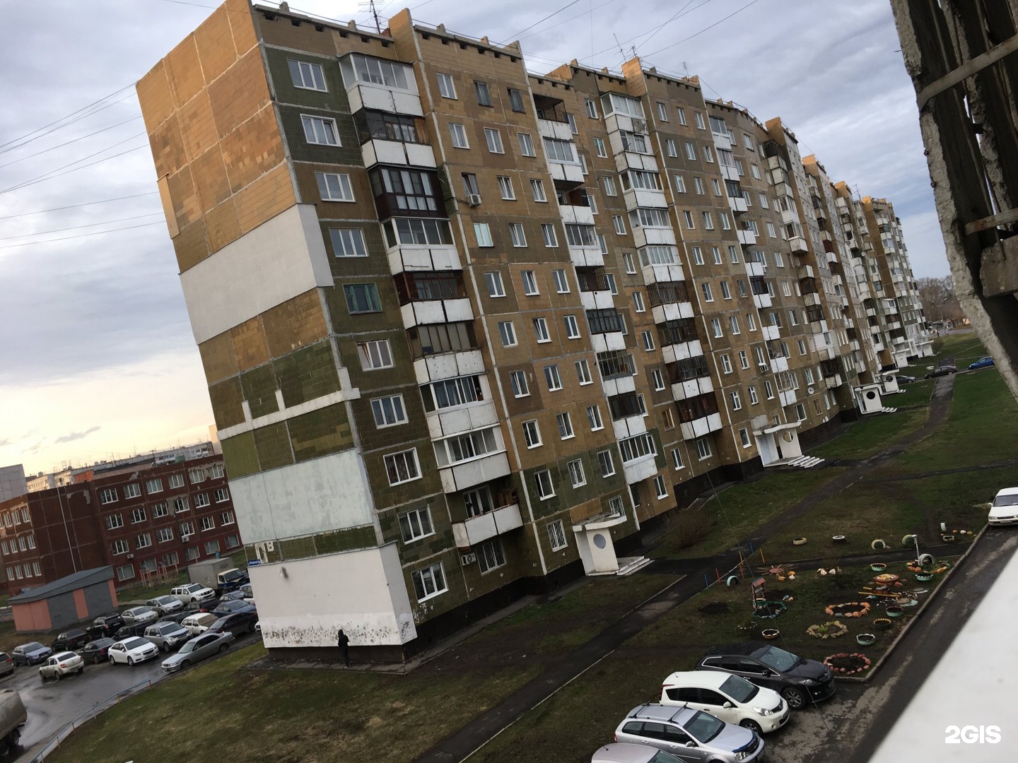 Проспект молодежный кемерово. Проспект молодежный 17 красноярск. Молодежный проспект 10. Проспект молодежный 13б кемерово. Молодёжный проспект, 13б.