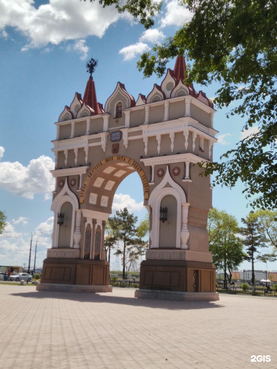 Фото триумфальной арки в благовещенске