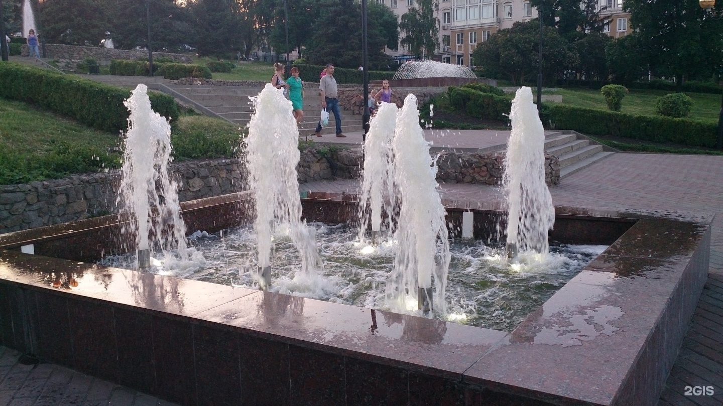 Театральная площадь Липецк фонтаны