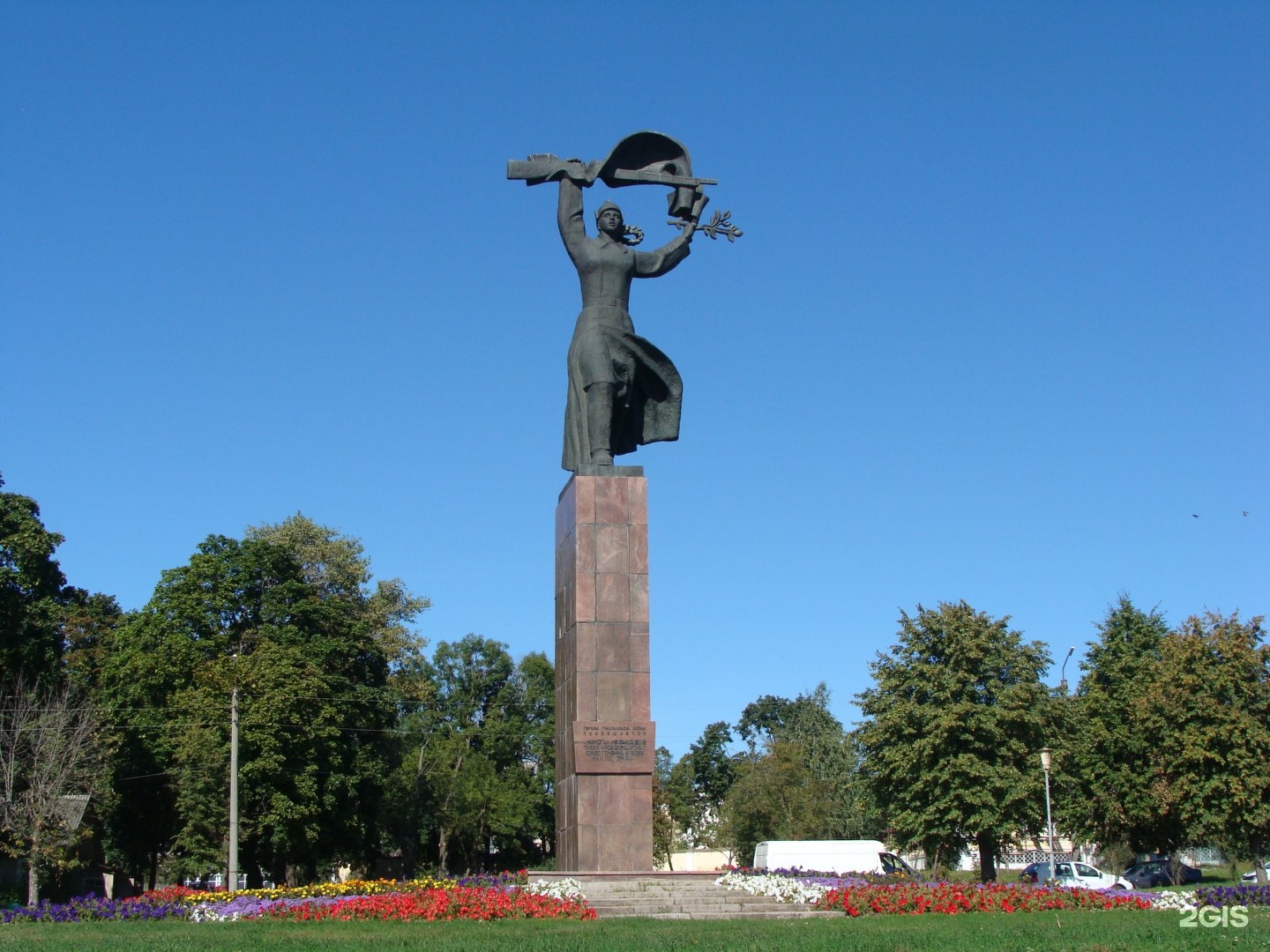 Монумент героям гражданской войны в Орле