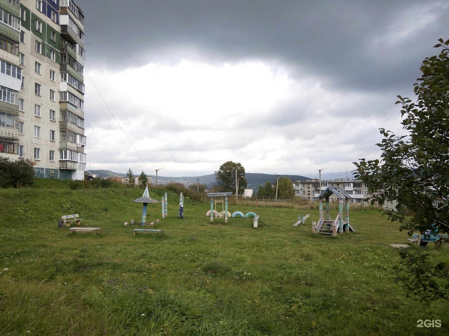 Златоуст северо. Златоуст детская площадка. Детские площадки в Златоусте. Детские площадки п. Строителей Златоуст Златоуст. Парк Северо Запада Златоуст.