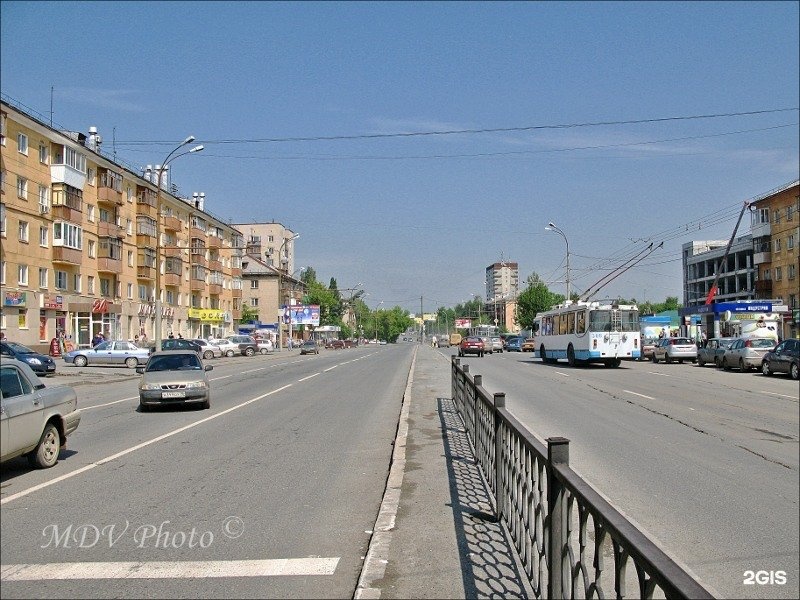 Проспект космонавтов екатеринбург. Улица проспект Космонавтов Екатеринбург. Уралмаш Екатеринбург проспект Космонавтов. Проспект косионавтов Екат. Район метро Космонавтов Екатеринбург.