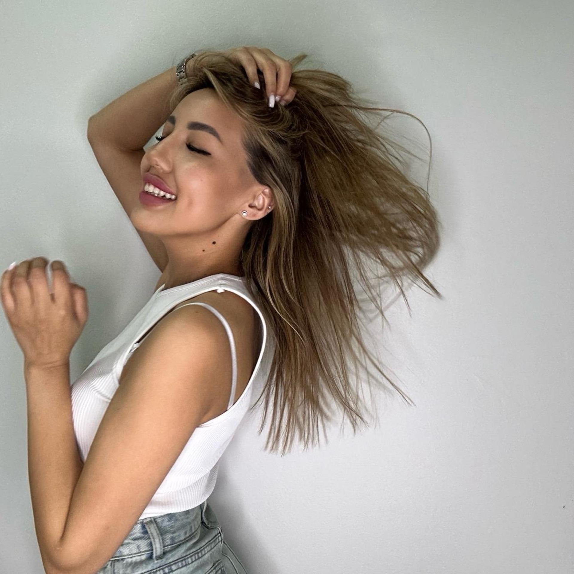 Порно секс пугачоб Күйеуінің мүшесін жұлып алу (үйдегі порно)