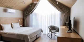 Новый Энхэлук: Турбаза Атмосфера