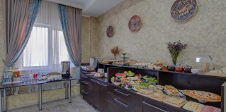 Бишкек: Отель Shah Palace