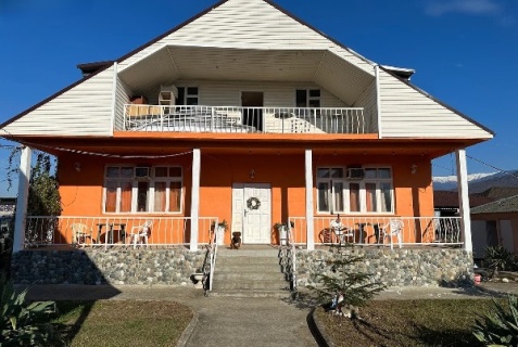 Цандрыпш: Коттедж Петрович