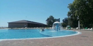 Амзара: Курортный отель Напра