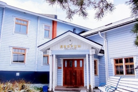 Марциальные Воды: Отель Дворцы