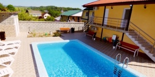 Вардане: Гостевой дом Амелия