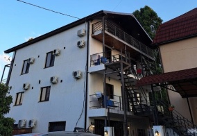 Гостевой дом Амра в Пицунде