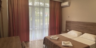 Лазаревское: Гостевой дом Атлас