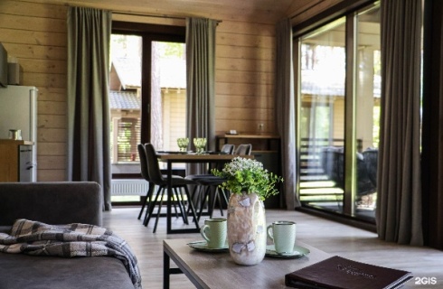 с. Усть-Муны: Отель Орлиное гнездо