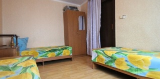 Лоо: Гостевой дом Азанта