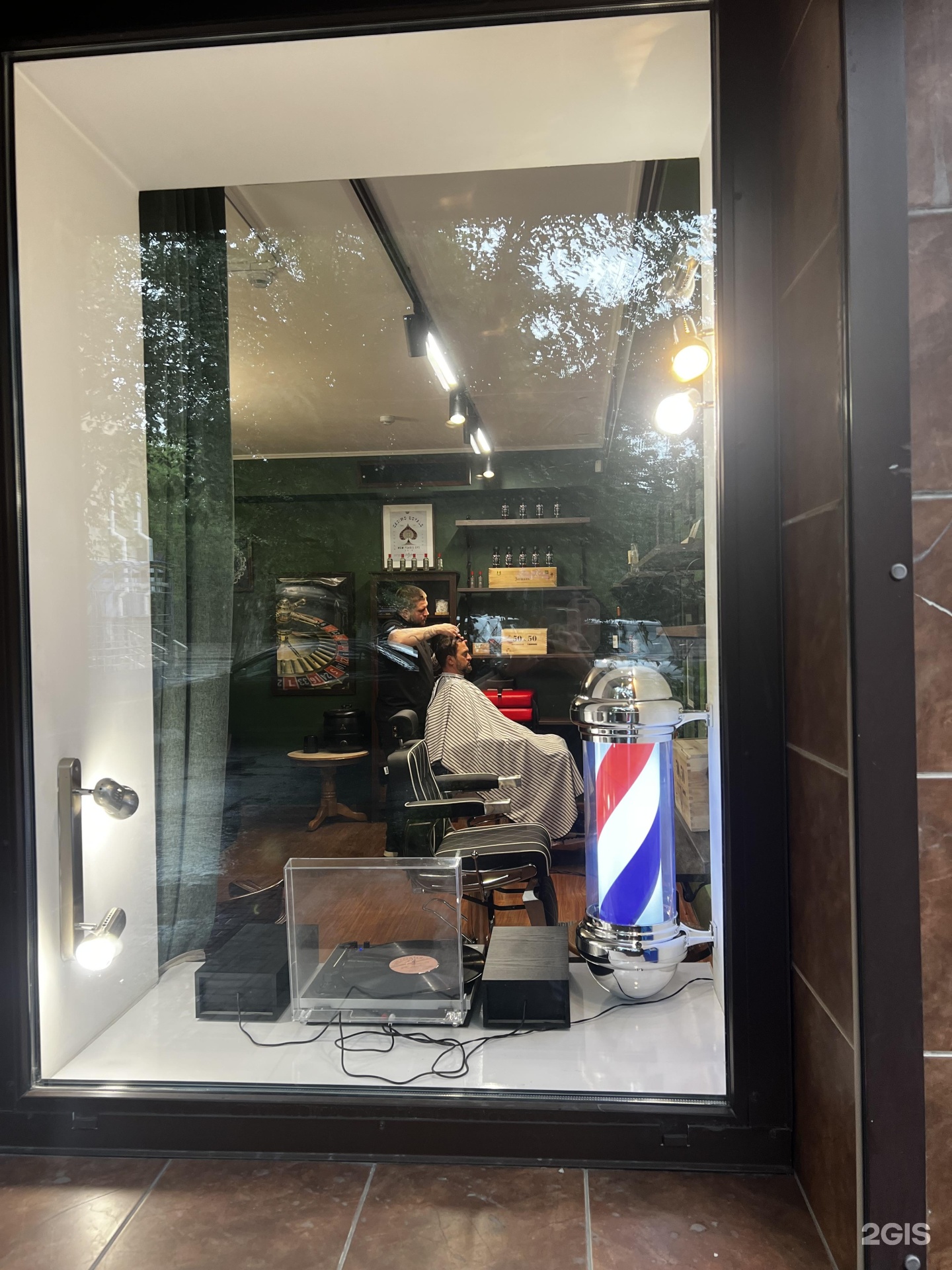 Barbershop hoodlum — фото 4