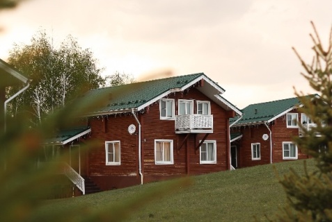 Поплавский: Турбаза Земские имения