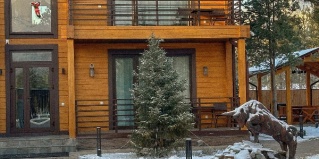 Озерное: Гостевой дом Легенда Манжерока