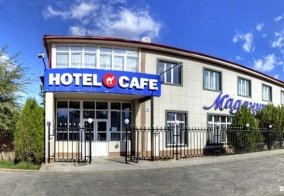 Отель Madanur в Караколе