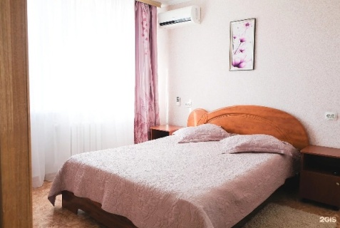 Артем: Отель Светлана