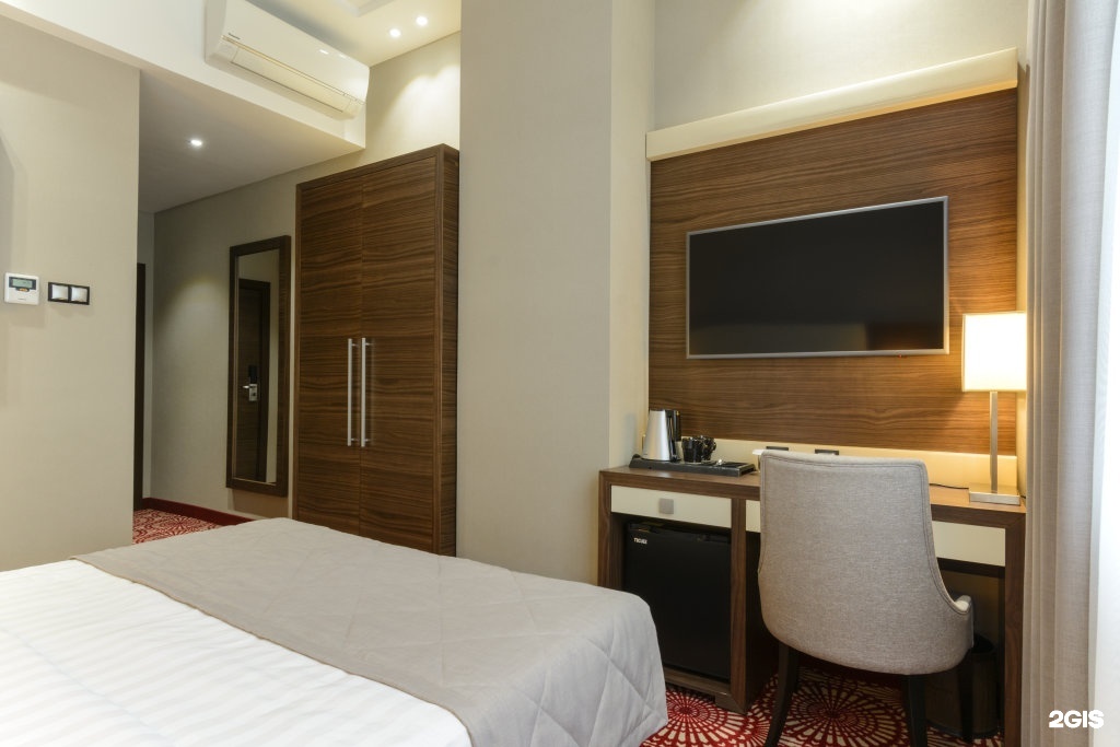Senator Hotel