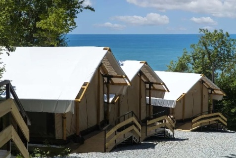 Бжид: Турбаза Море на ладони Inal bay