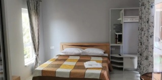 Гагра: Гостевой дом Green