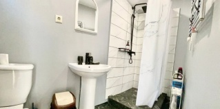 Гагра: Гостевой дом Дача Лора