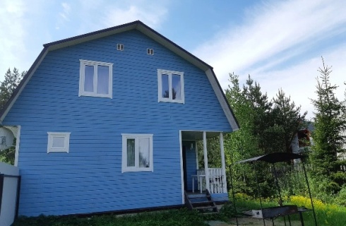 городской пос. Большая Ижора: Коттедж На Лесной